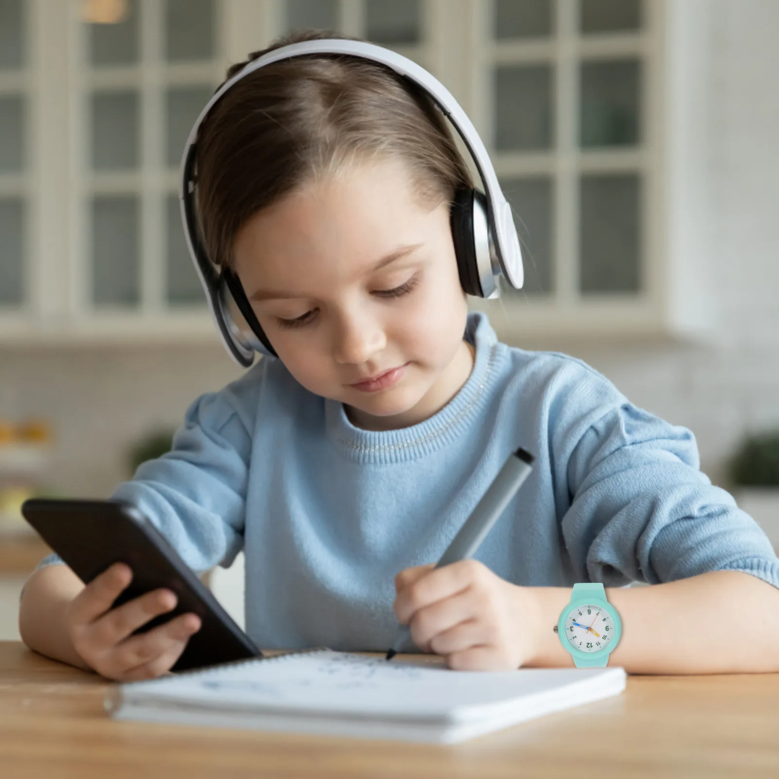 

1 шт., водонепроницаемые детские часы, простые детские наручные часы, легкие, удобные, гладкая поверхность, без запаха, экологически чистый материал