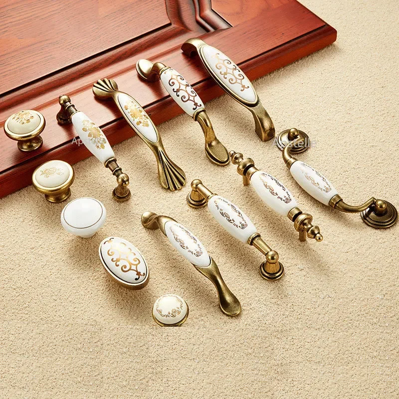 Handle Furniture  WHite Ceramics Golden Flower  Kitchen  Door Pulls Drawer Drawer Fashion Handles Wardrobe Knobs Cabinet Pulls