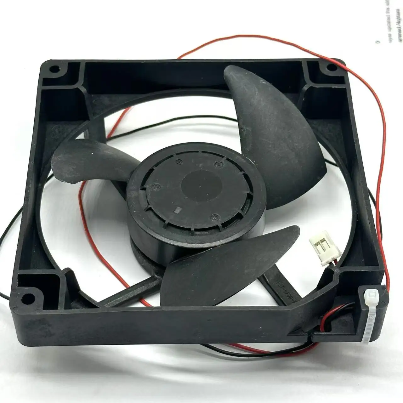 SERVO D1350X12CXXZ-18 DC 12V 0.33A 125x125mm 2-Wire Server Cooling Fan