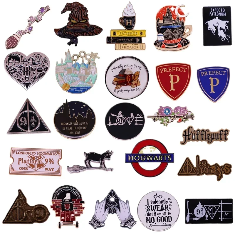 خمر الفيلم السحري أنيمي شارة مينا القوطية بروش معدني القلعة التلبيب دبوس اكسسوارات سترة ظهره الديكور #1