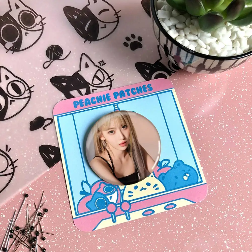 1pc cantor s-sakura emblemas anime redondo laser emblema dos desenhos animados broche roupas mochila acessórios lapela