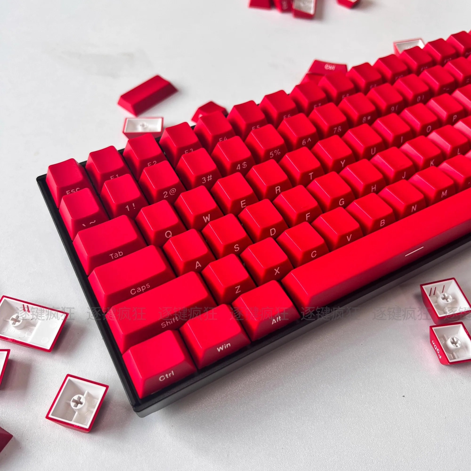 GMK مفاجأة الجانب الأحمر محفورة 145 أغطية مفاتيح PBT صبغ Subbed أغطية المفاتيح الكرز Keycap مع 2.25U 2.75U 3U 7U المسافة ISO أدخل