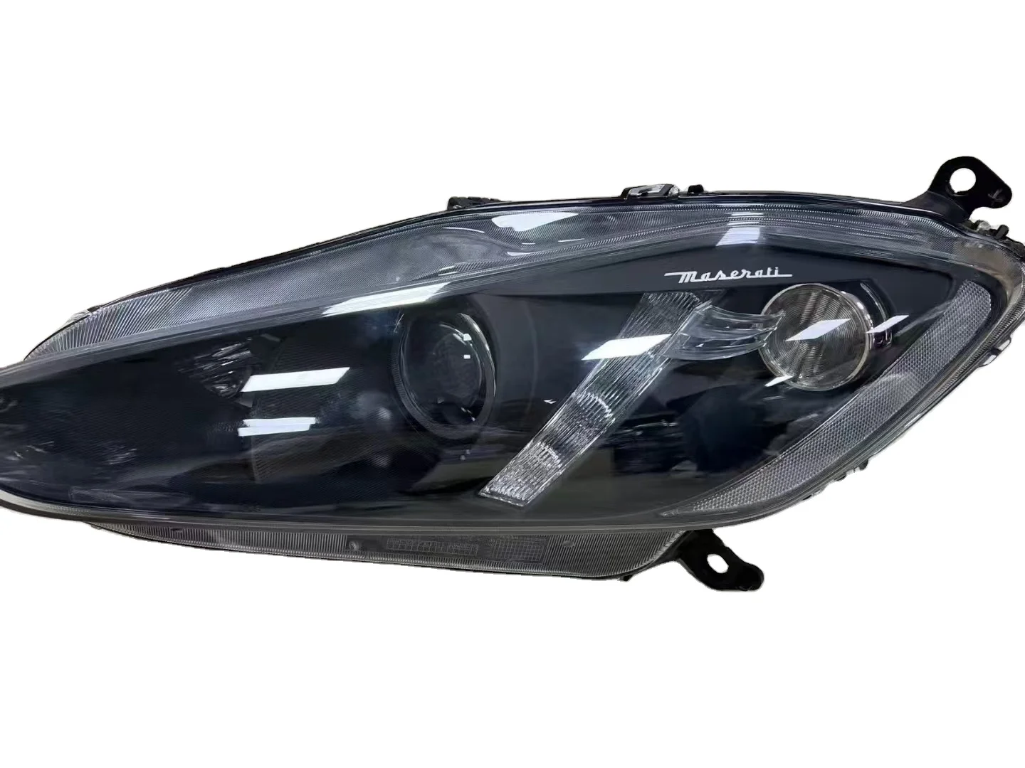 مجموعة المصابيح الأمامية LED الأصلية من OEM لملحقات تفكيك الرئيس Maserati Geberit GTS Levante #2