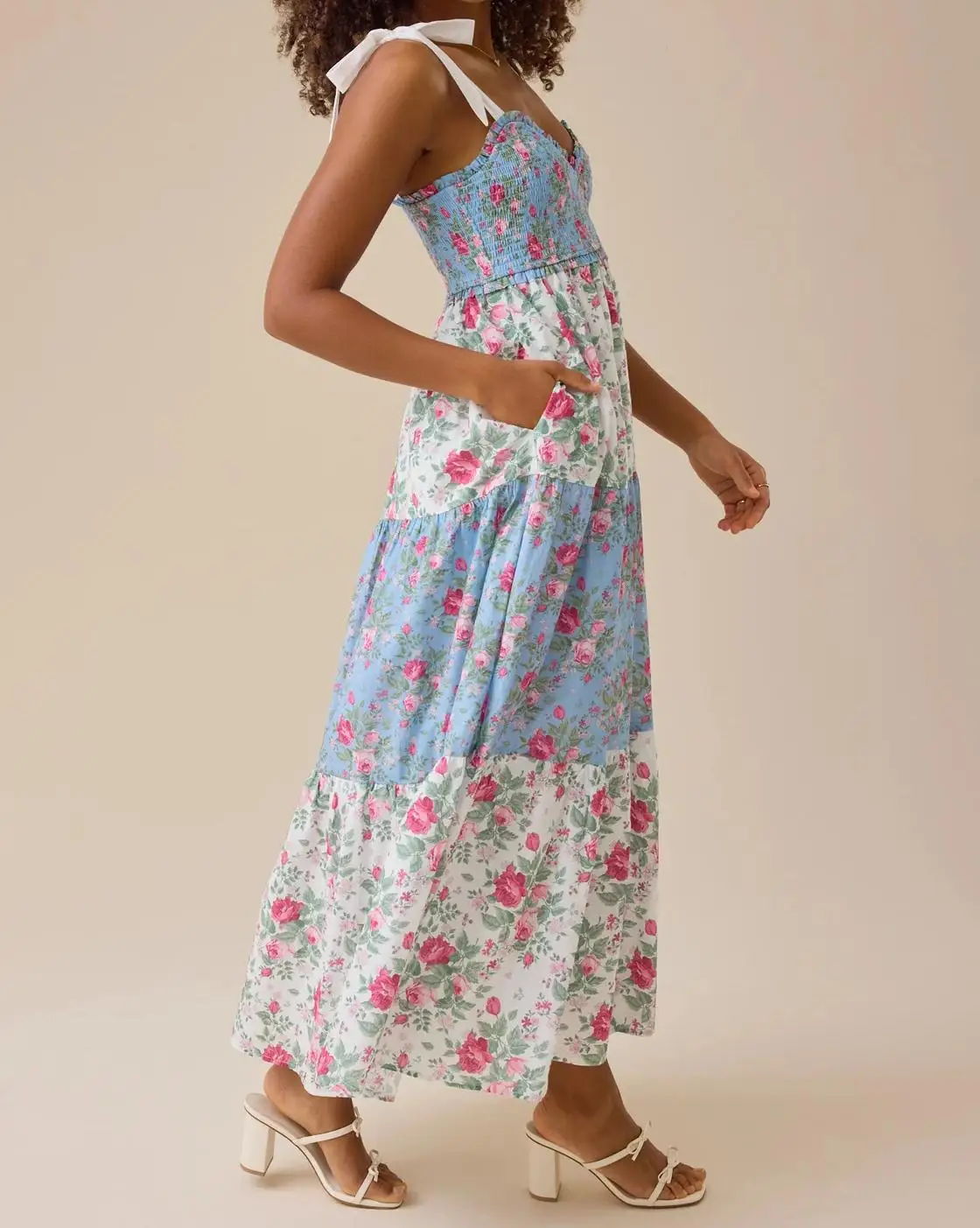 Nuovo abito da donna con spalline floreali con scollo a V smock senza maniche abito lungo con volant a strati per viaggi quotidiani all'aperto SML