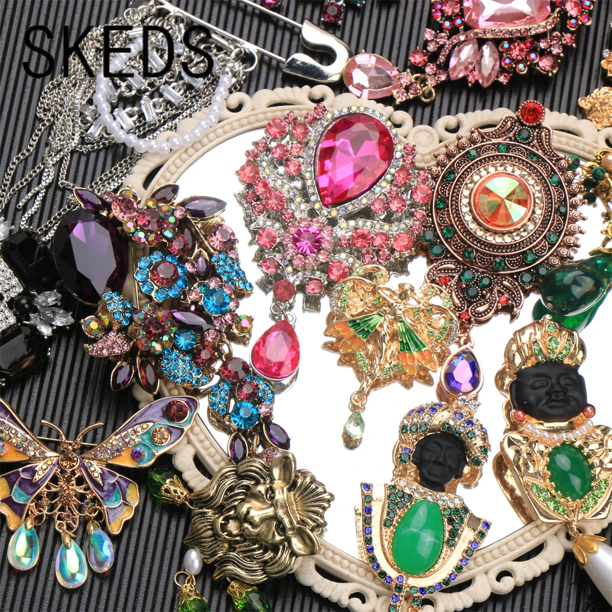 SKEDS Vintage Crystal Pendant Pins Brooches Luxury Designer Jewelry for Women  Fashion Pink Corsage Pin Grande Broche