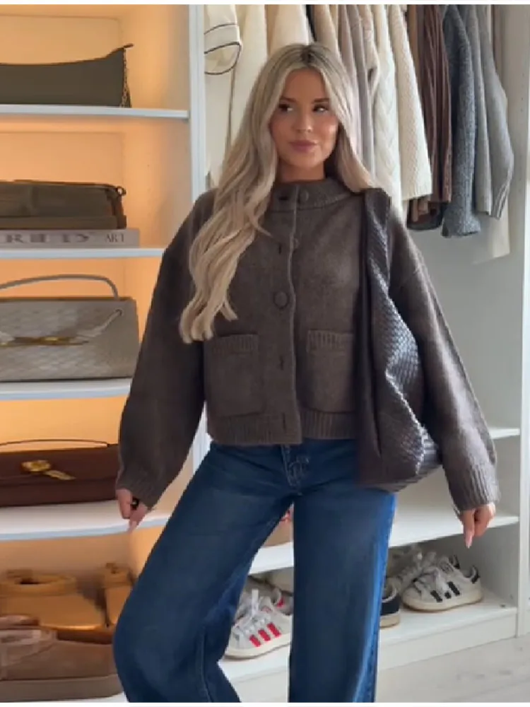 Casual Knitted Sweater Women Solid Long Sleeve O-neck Single-breasted Pockets Knitwear 2025 Autumn Winter Fashion Lady Outwears