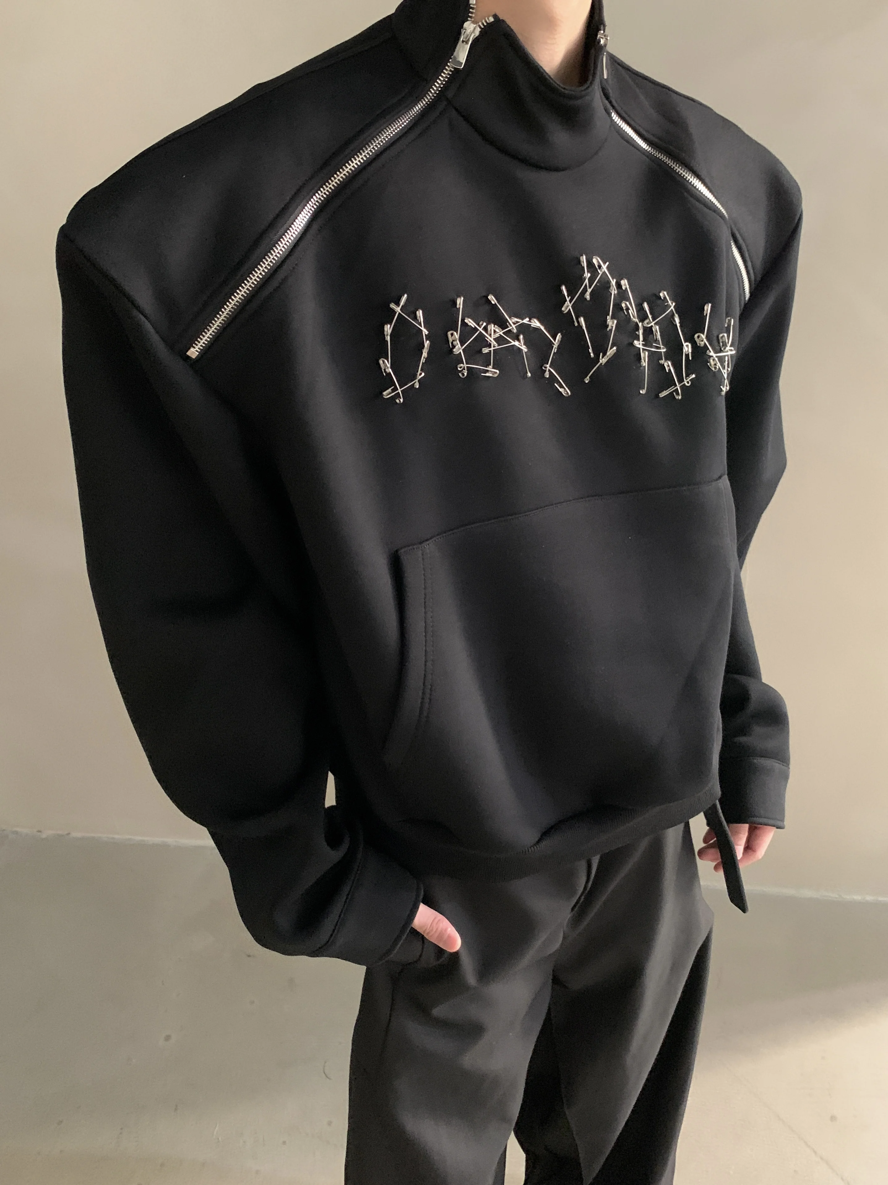 2025 New Fashion Trendy Design Metal Decor Jacket Sweatshirt Stylish Men's High-end Loose Casual Long Sleeve Coat Top