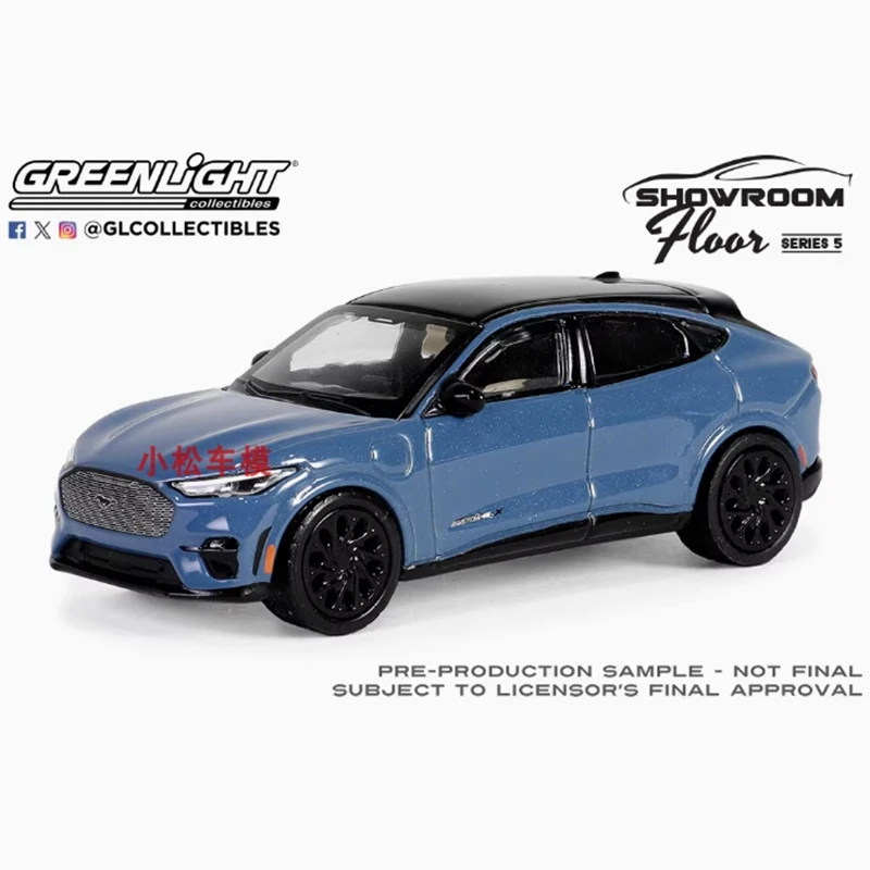 

Зеленый сплав, масштаб 1:64, 2023, Ford Mustang Mach-E GT, синяя модель автомобиля, классический сувенир для взрослых, подарок, статический дисплей