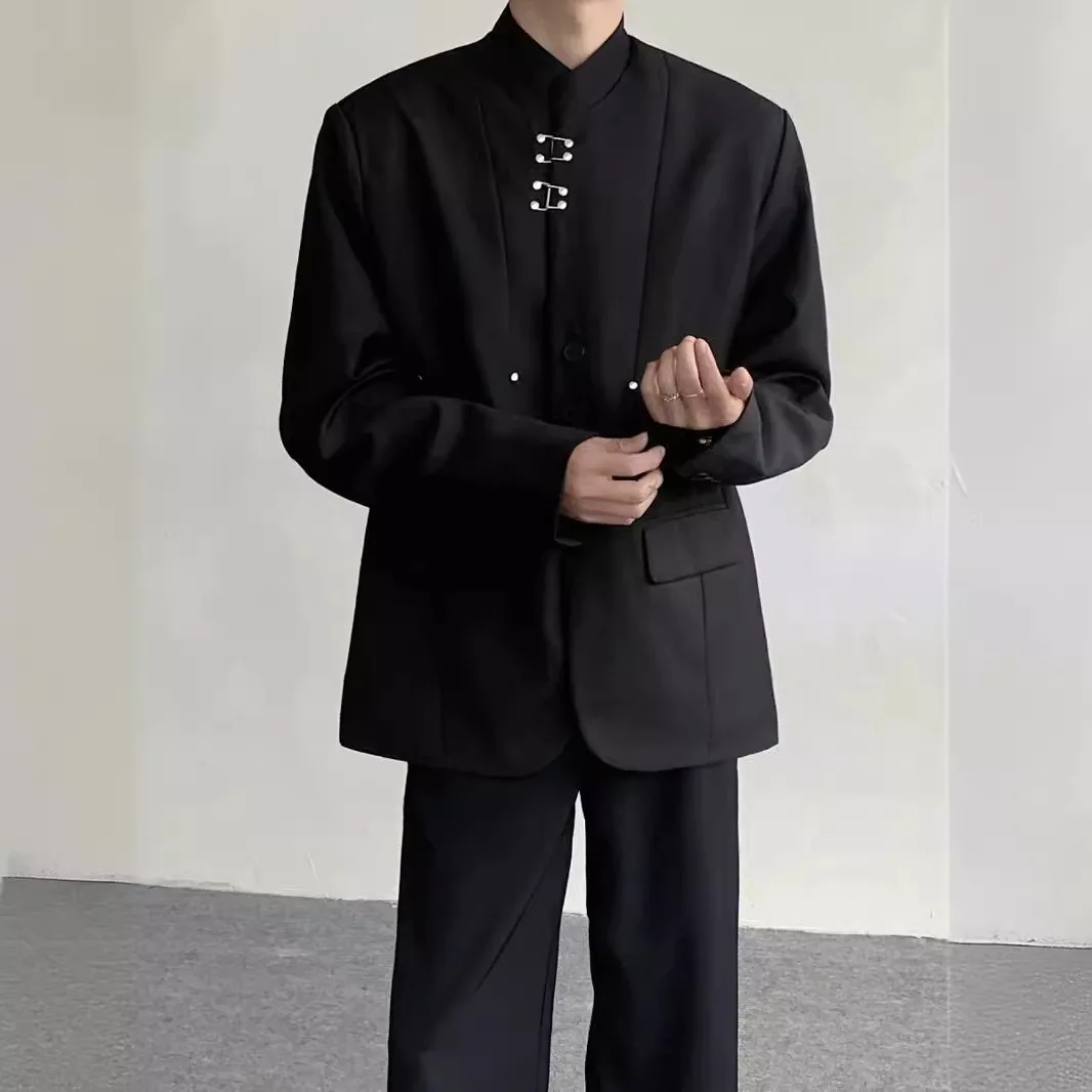 Man Blazer 2026 New Chinese Style Shoulder Pad Blazer Men Niche Design Stand Collar Suit Jacket High End Buckle Formal Coat
