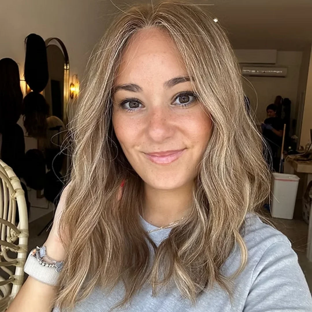 العصرية 13x4 أومبير دسم شقراء HD شعر مستعار دانتيل مع جذور داكنة ألياف مقاومة للحرارة غلويليس شعر مستعار موجة طبيعية الطبقات زي امرأة #2