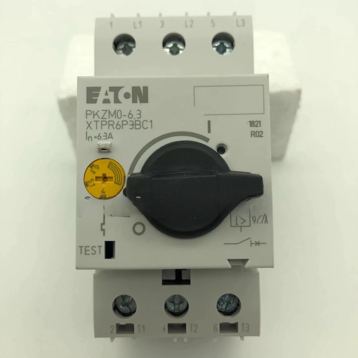 

EATON Eaton Muller, Motor Motor Switch PKZM0-6.3 New Original Spot XTPR6P3BC1