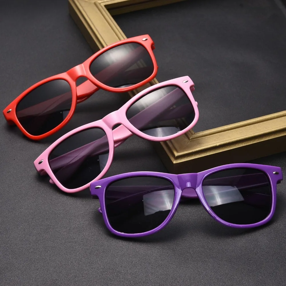 1/8pcs Neon Colors Party Sunglasses Black Studs Retro Unisex Rainbow Street Shot Gift Wedding Favors for Guests - view 3