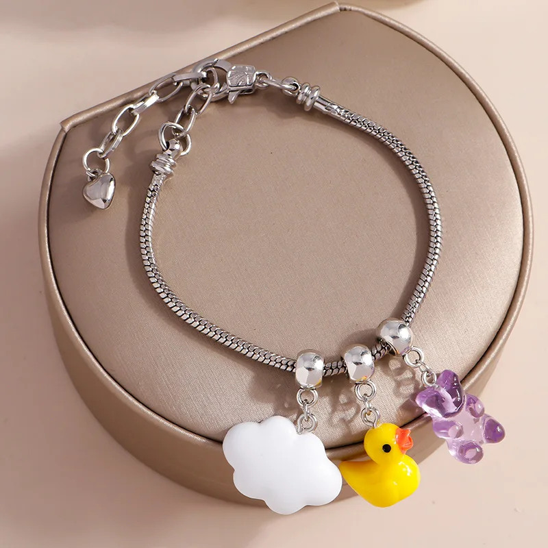 1pcs New Creativity Cartoon Cute Candy Bear Little Yellow Duck Countryside Style Resin Bracelet Handmade Resin Accessories