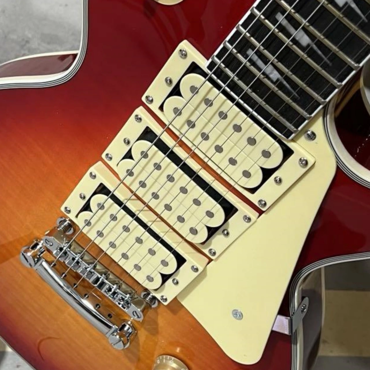 Ace Cherry Sunburst Vintage Rock LPQ Style Electric Guitar Flamed Maple Sunburst Finish 3 Humbuckers Lightning Bolt Inlay