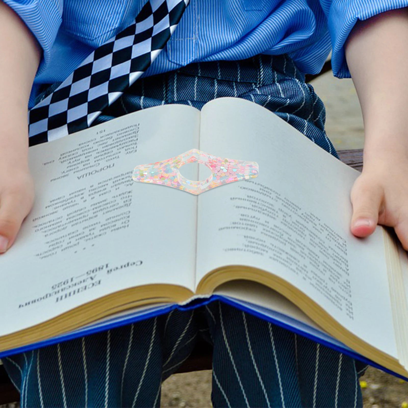 البلاستيك الإبهام كتاب صفحة حامل القراءة دعم صفحة مفرشة خفيفة الوزن المحمولة مريحة القراءة التبعي