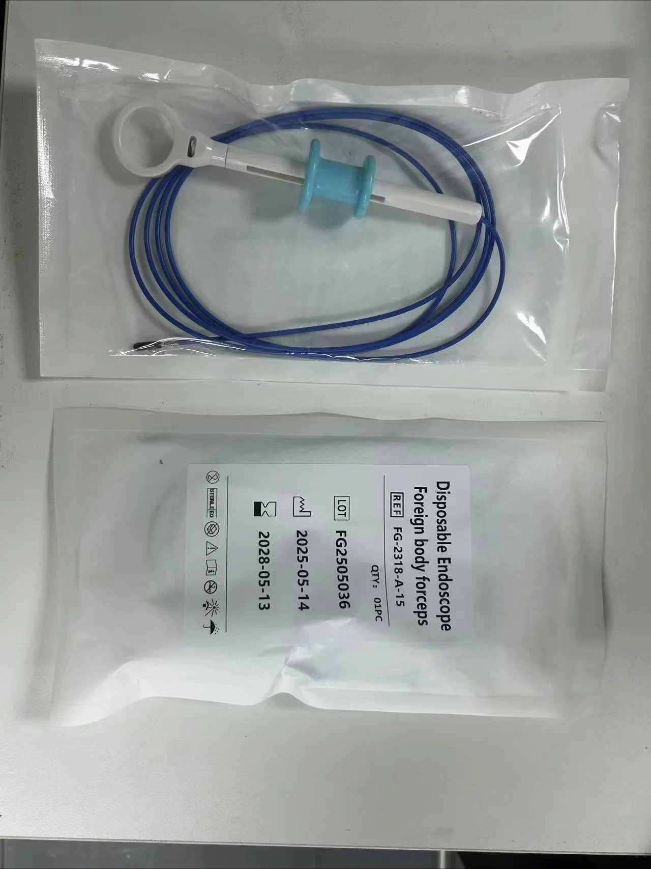 Disposable Manual Endoscopic Foreign Body Forceps Instrument Set for Grasping Foreign Bodies