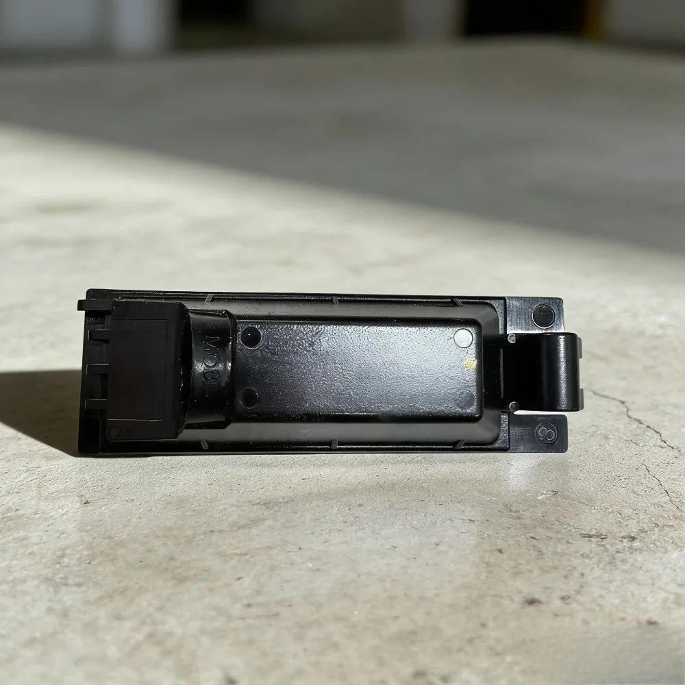 

OEM 92510-2S000 Rear License Plate Light Lens Cover for Hyundai ix35 Tucson 2009-2015