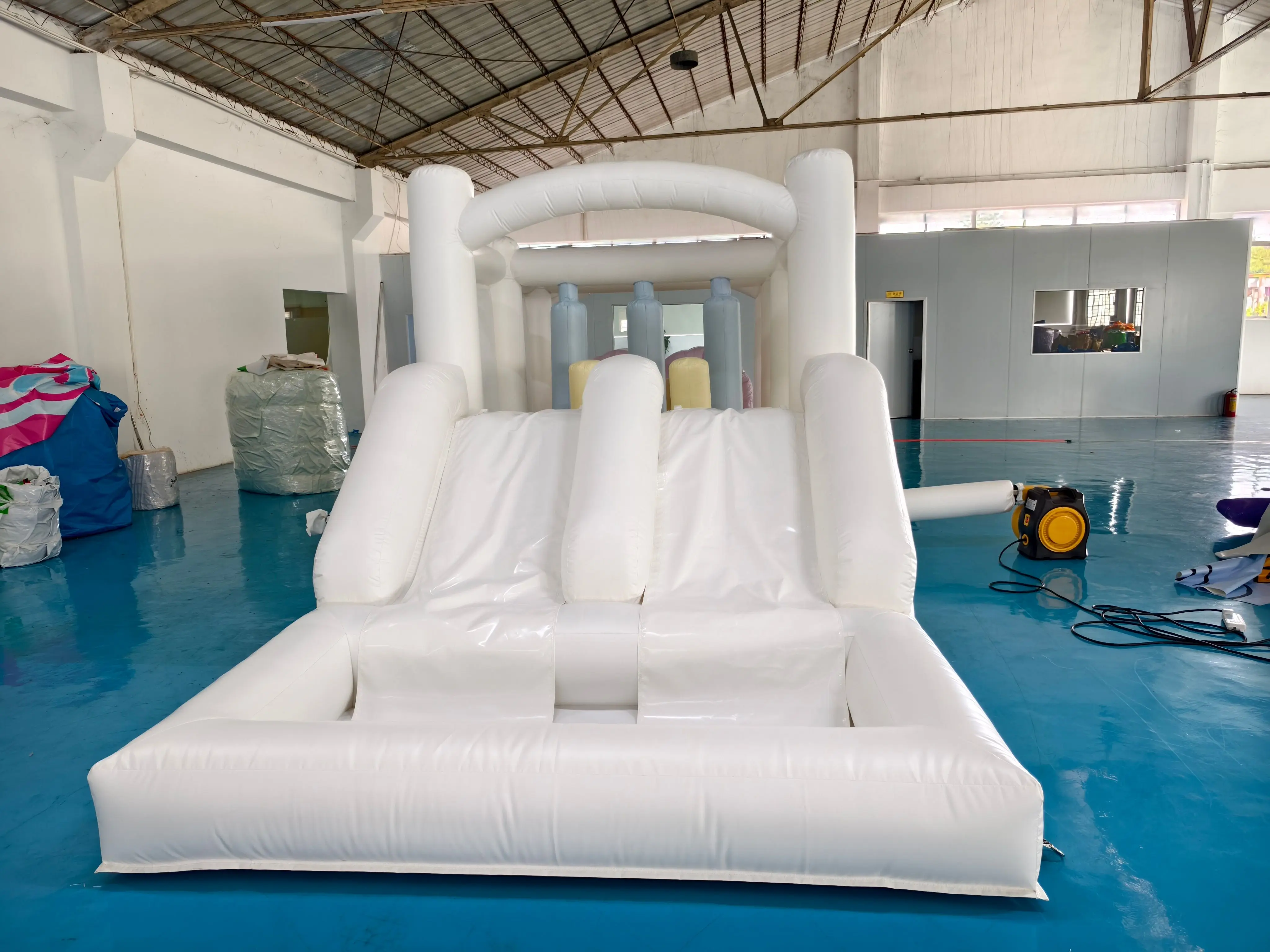 Inflatable Obstacle Course for Kids Jumping Castle Commercial Children's White Bounce House with Slide Bouncy Castle Outdoorprom