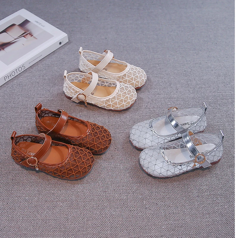 Kids Sandals Soild Color Versatile Girls Casual Flat Shoes Soft Bottom Non-slip 2026 Brand New Children Mesh Shoes Trendy