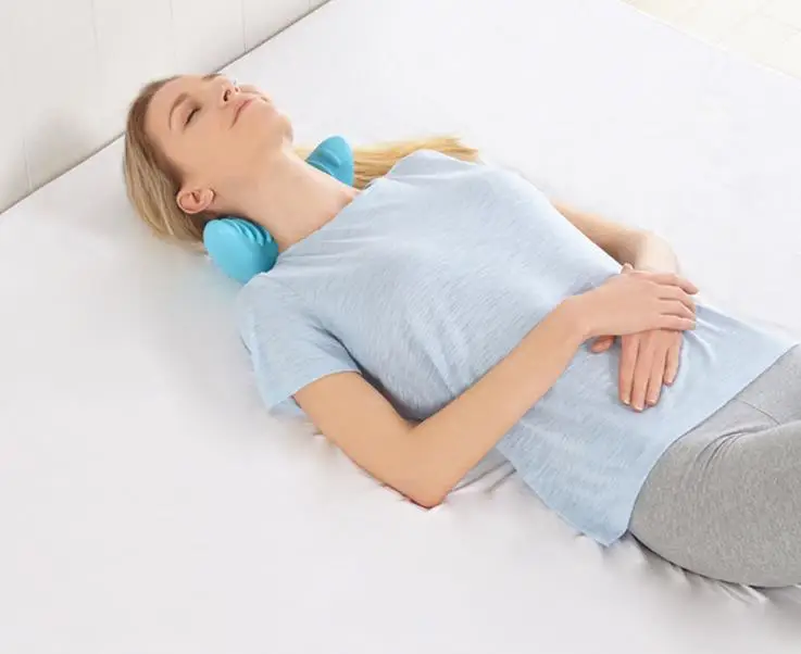 المنزلية الخفيفة الصحة العلاج الطبيعي مدلك المحمولة الجاذبية ضغط الرقبة وسادة تدليك الكتف عنق الرحم