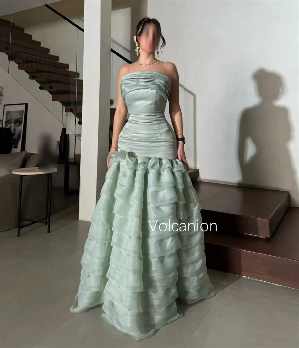 ที่กําหนดเอง Organza Ruffle ชั้น Strapless ทรัมเป็ตชุดยาว Bespoke โอกาส Elegant คุณภาพสูงชุดราตรีอย่างเป็นทางการ