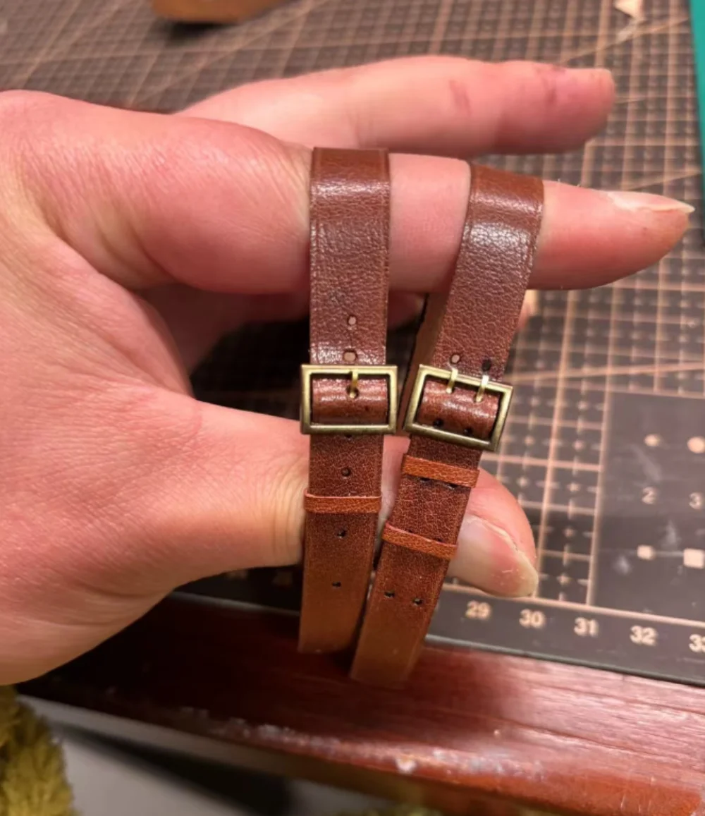 نموذج حزام جلد الجندي بمقياس 1/6 لشخصية 12 بوصة