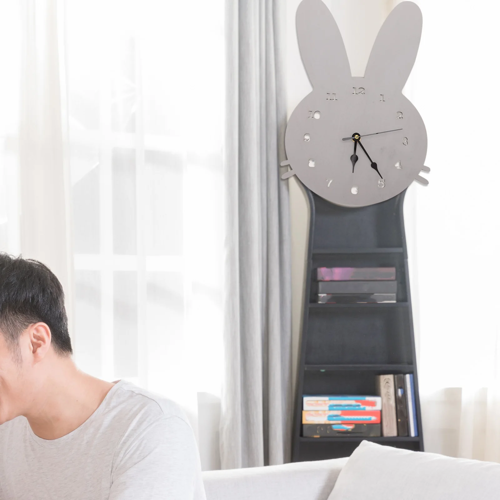 

1Pcs Cartoon Rabbit Wall Clock Creative Wooden Hanging Decorative Wall Clock Modern Room Decor