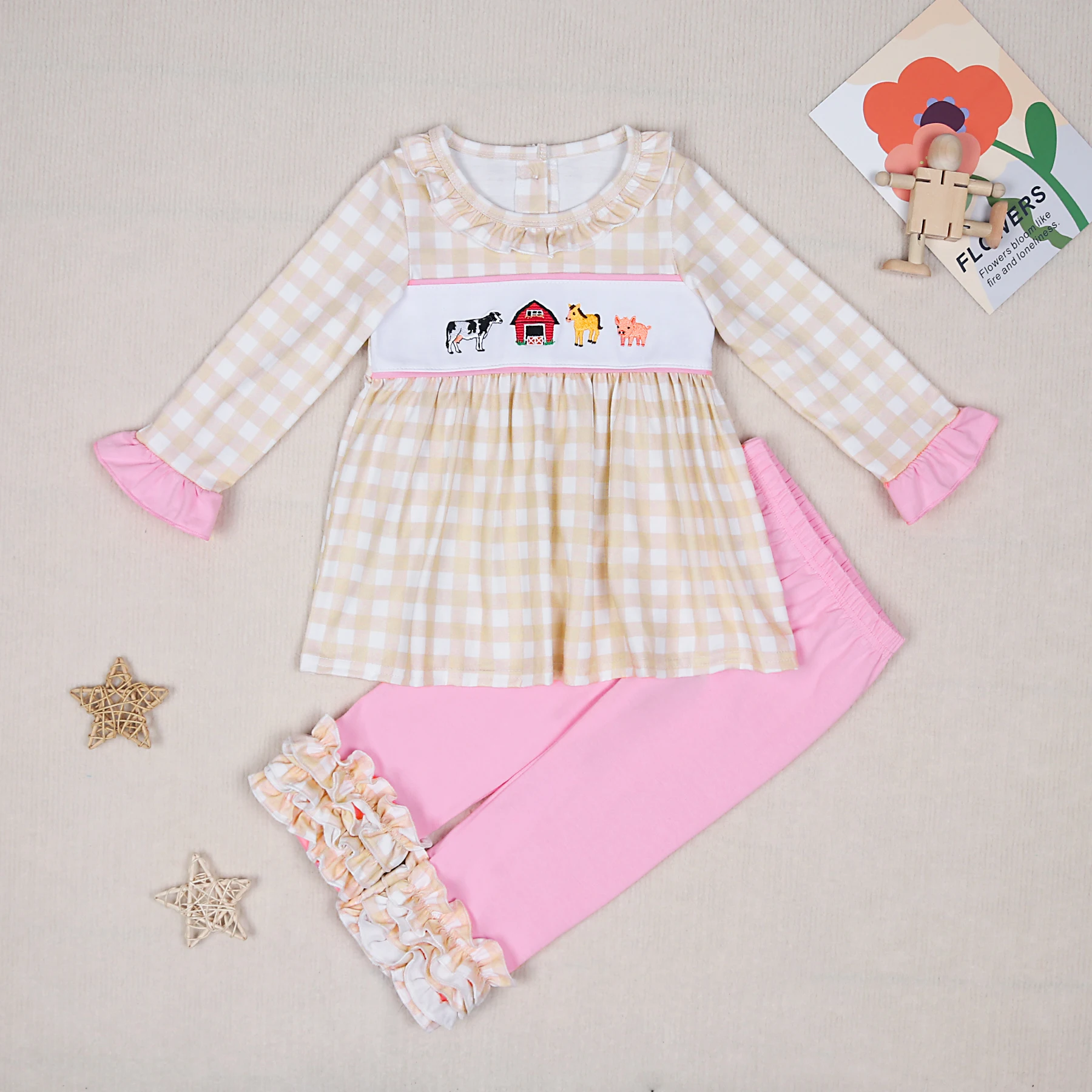 

1-8T Baby Girls Clothes Lattice Children Outfits Cotton Pink Ruffles Kids Set Farm Embroidery Toddler Bows Suit