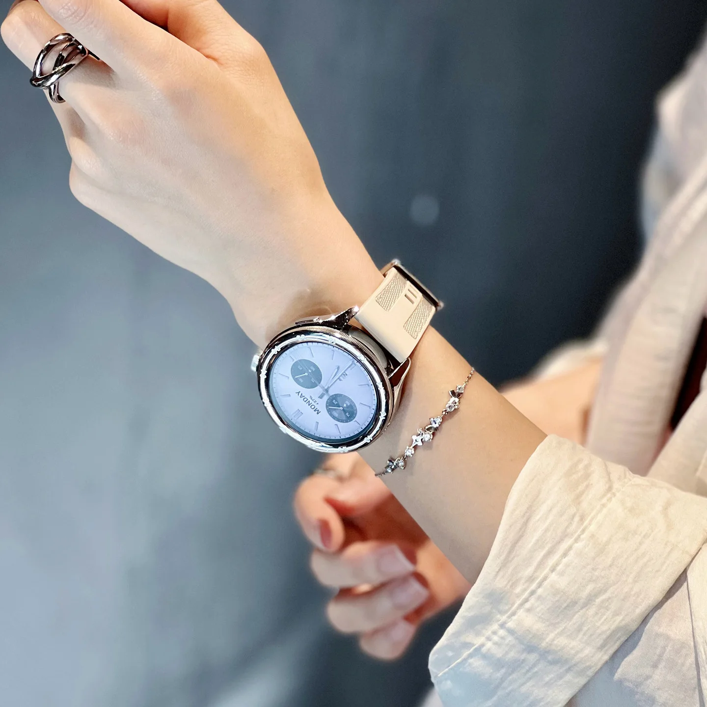 Thumbnail 4 - #3 Best Samsung Watch Straps to Buy In 2026