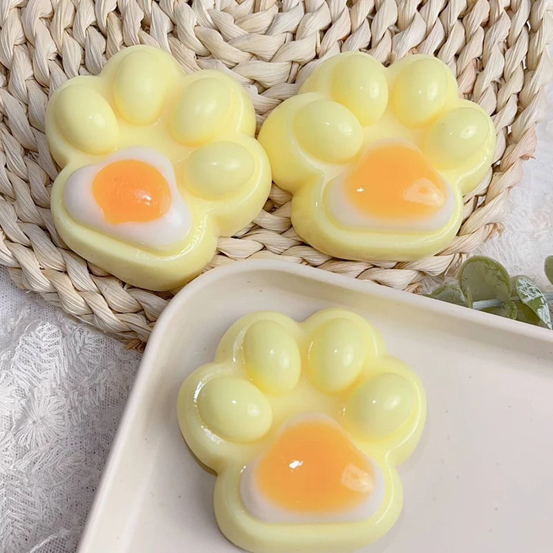 1PC Birthday Gift Cute Poached Egg Cat Paw Pinch Squeeze Toy Decompression Venting Fidget Prop Children's Happy Sensory Toys