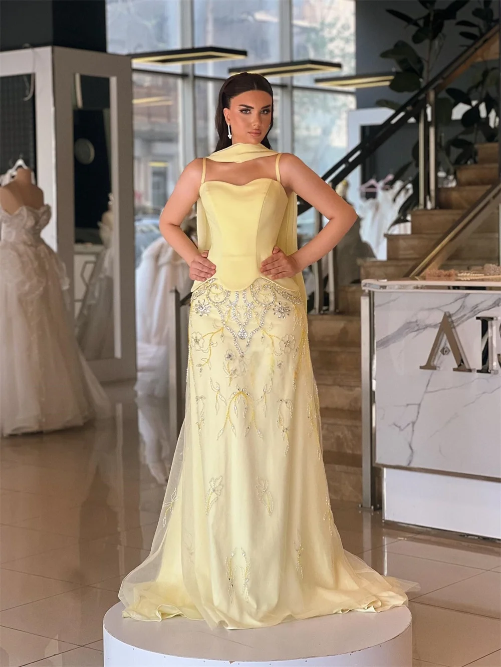 Cathy personalizado amarelo halter pescoço strass vestidos de baile elegante sem mangas vestidos de noiva até o chão noite formal