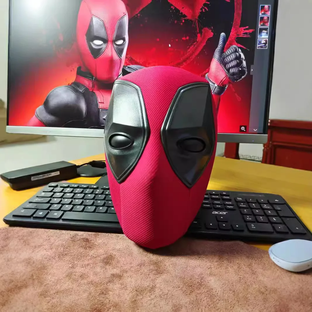 Deadpool And Wolverine 2024 New Deadpool Cosplay Headset Electric 1:1 Remote Control Blink Can Shine Mask Marvel Hero Model Gift