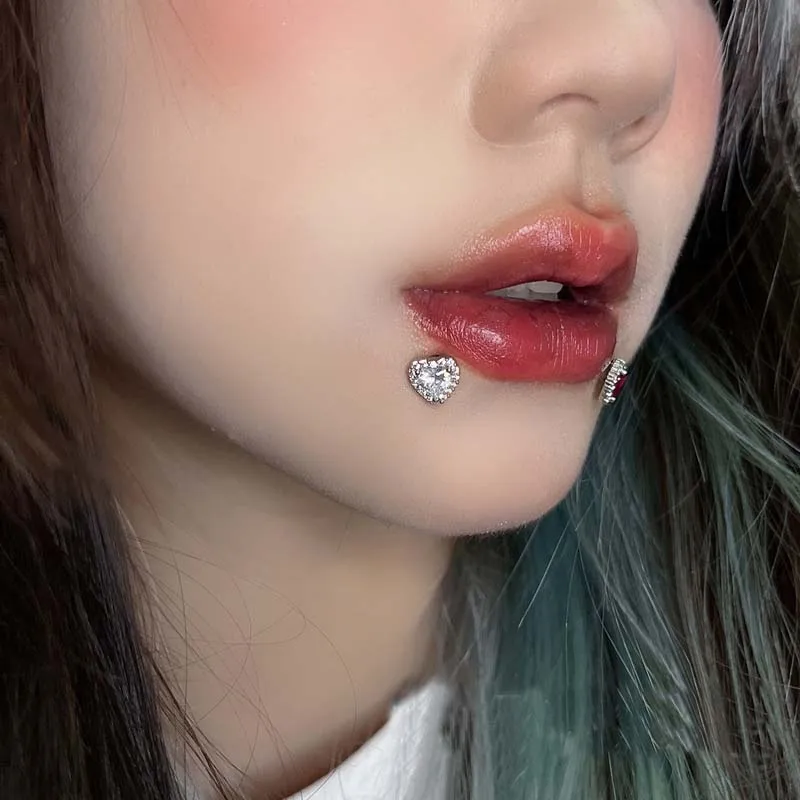 1PC CZ Heart Lip Piercing Labret Lip Ring Surgical Steel Body Piercing Medusa Monroe Daith Bites Zirconia Accessories