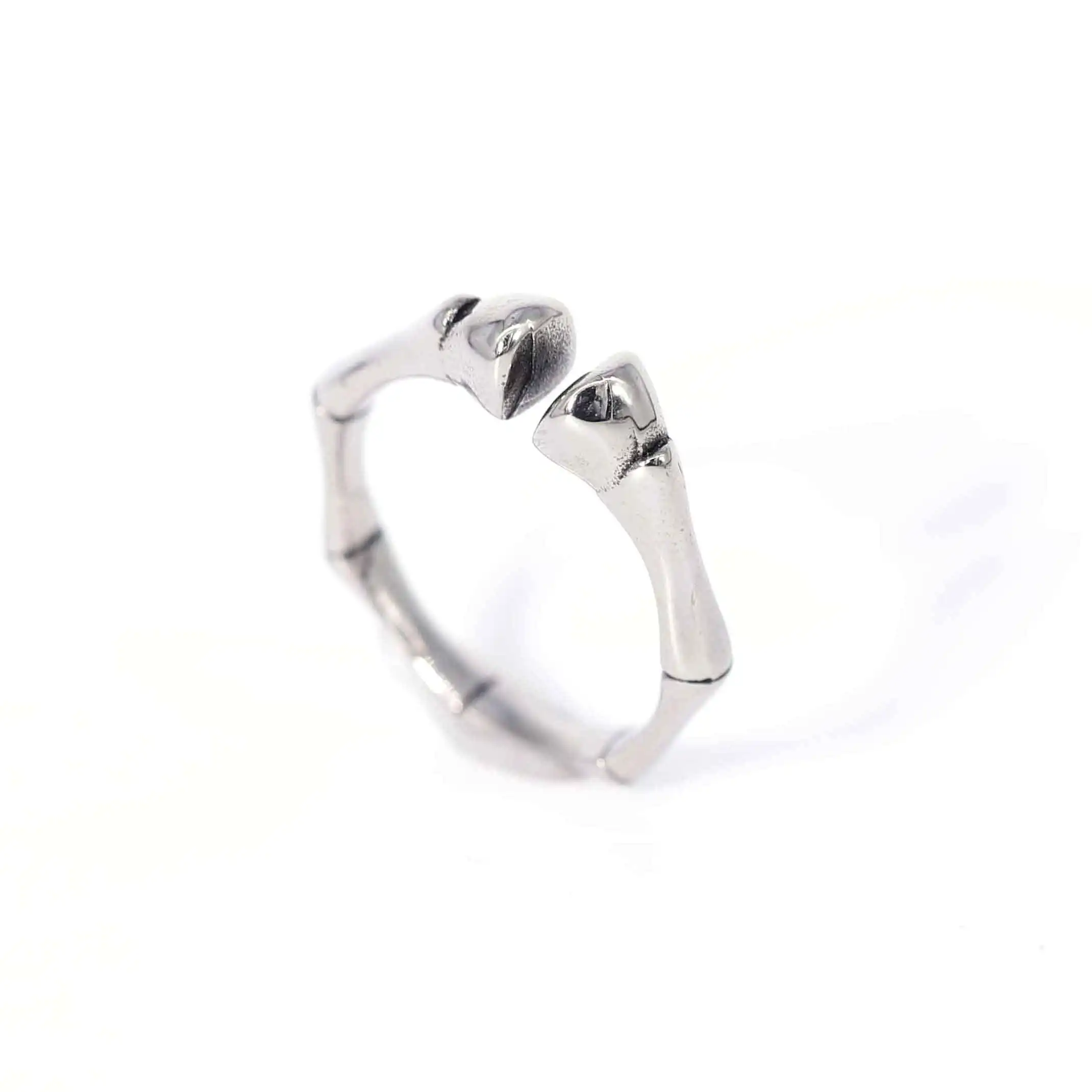 Vintage Personality High Polished Stainless Steel Knuckle Skull Ring for Men