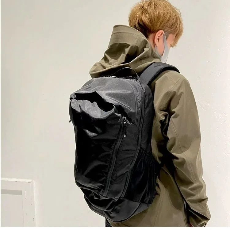 Black Waterproof Nylon Outdoor Multi-Functional Lightweight Backpack Unisex Large Capacity Commuting Shoulder Bag for Youth