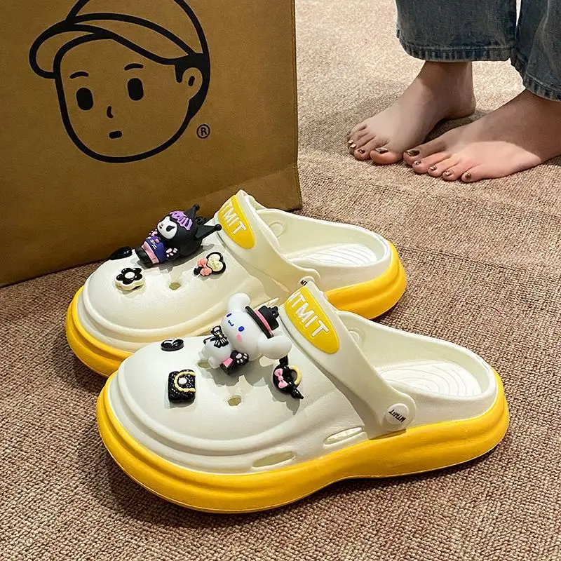 Sanrio รองเท้าสวนฤดูร้อน Kuromi Kawaii รองเท้าแตะ Hello Kitty รองเท้าแตะการ์ตูน Cinnamoroll อะนิเมะรองเท้าแตะหวานคนรักแฟชั่นใหม่