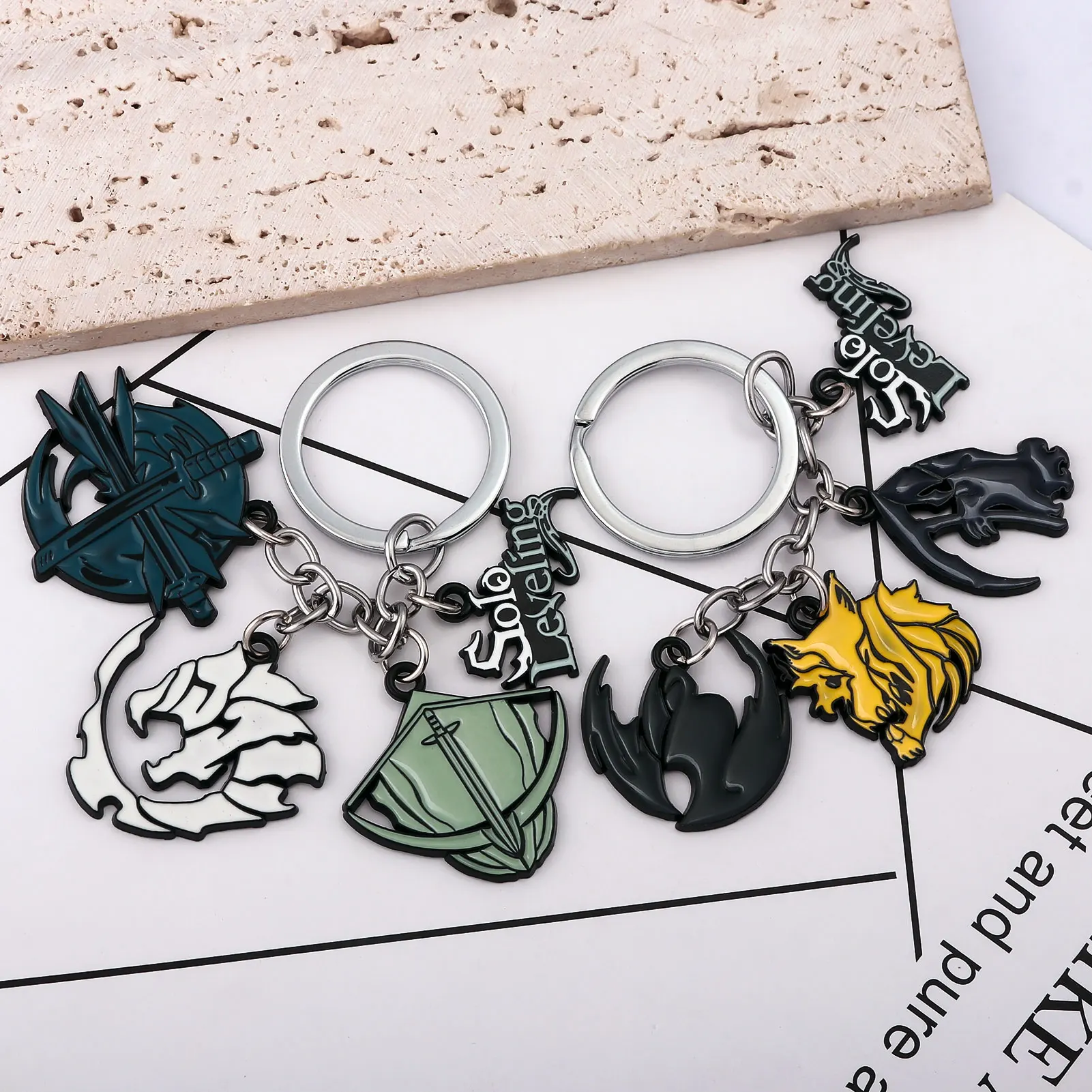 Anime Solo Leveling Character Keychain Pendant Sung Jin woo Yoo Jin ho Short Blade Letter Cosplay Props Fans Gift Jewelry