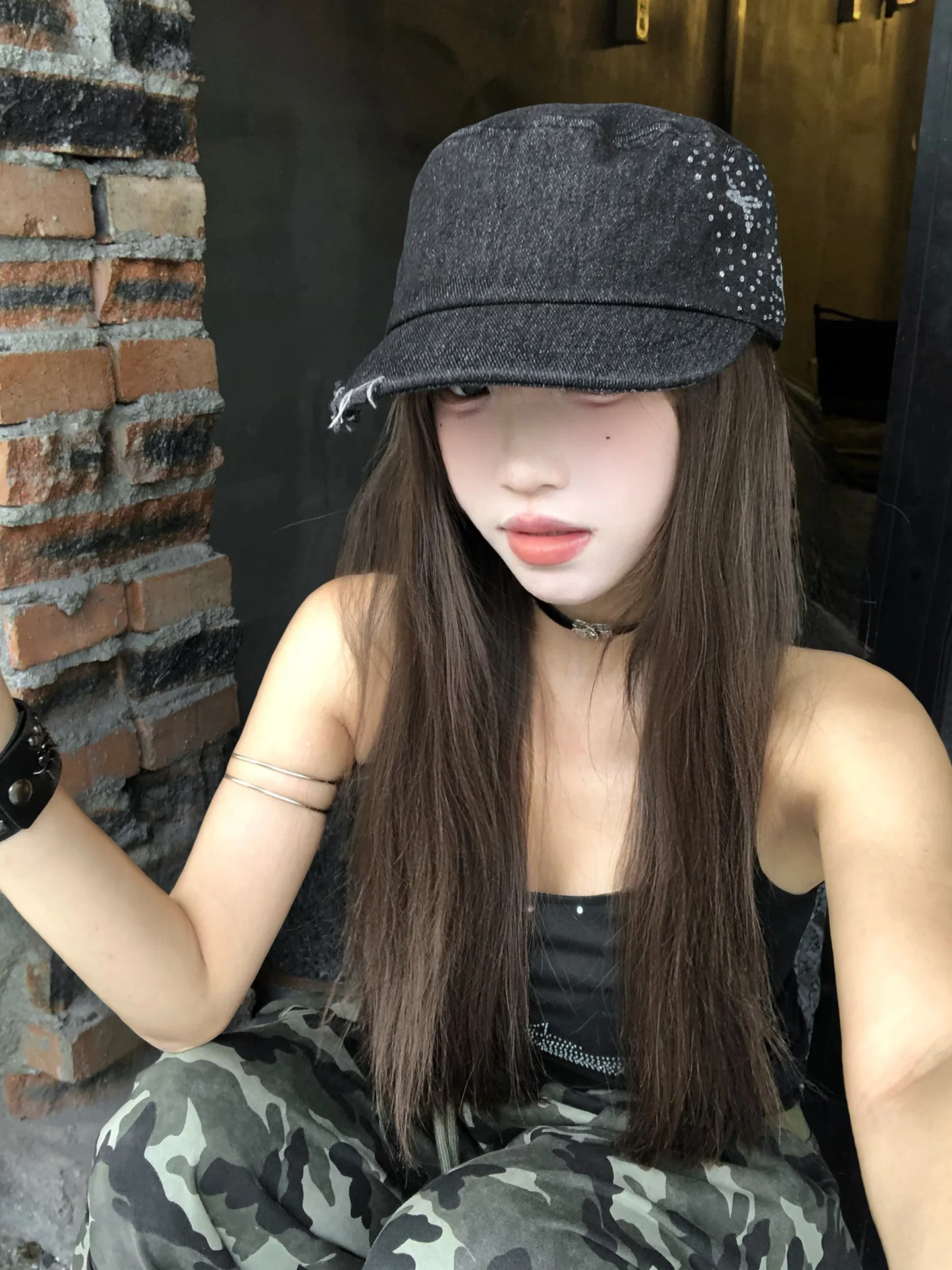 Retro Denim Rhinestone Flat Top Baseball Cap Women Summer 2026 New Spicy Duckbill Hat Unique Personality  Riding Hat