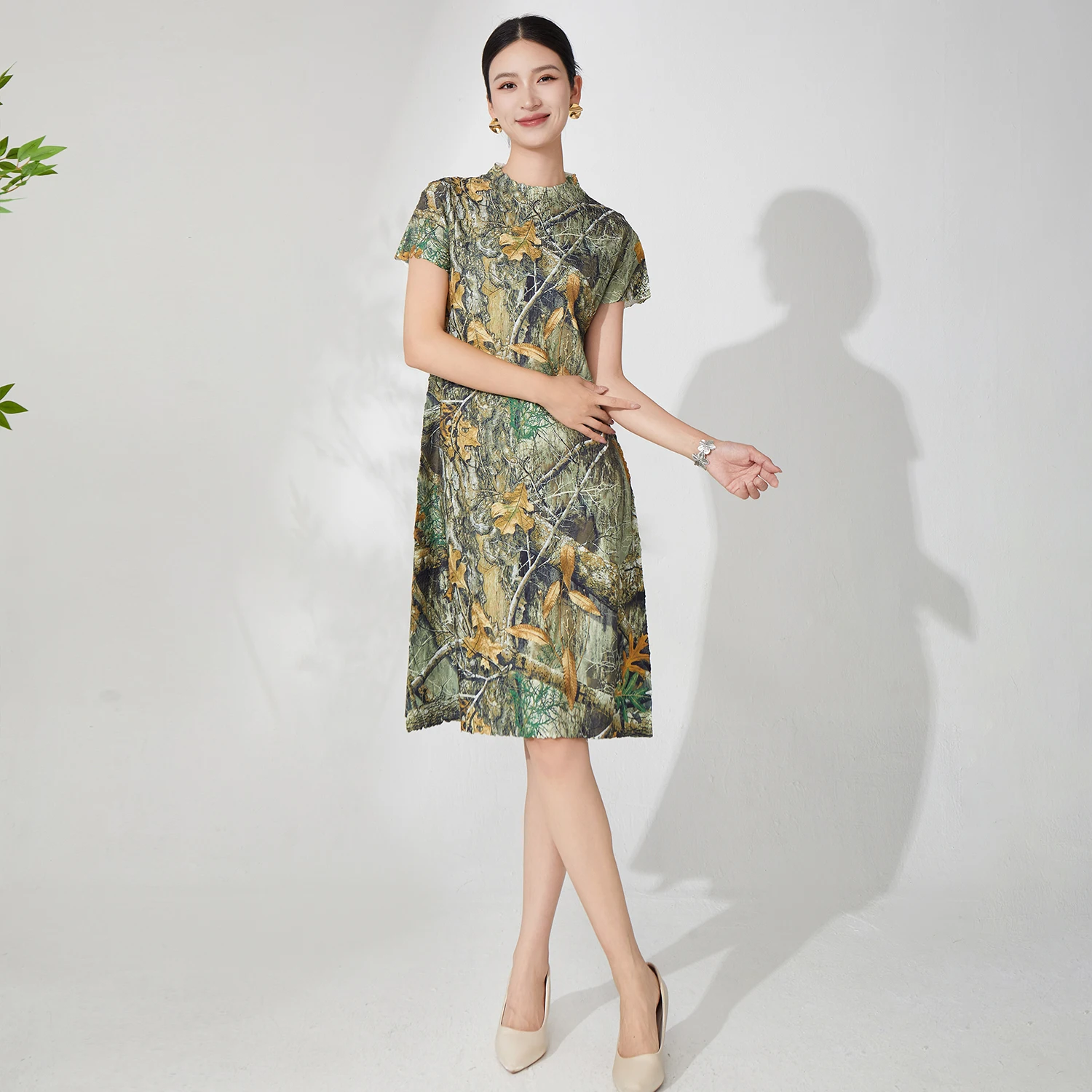 

Wholesale Elegance Fast Dispatch Women's Fashion Dress Stretch Casual Summer Midi Dress Miyake Pleated Dress