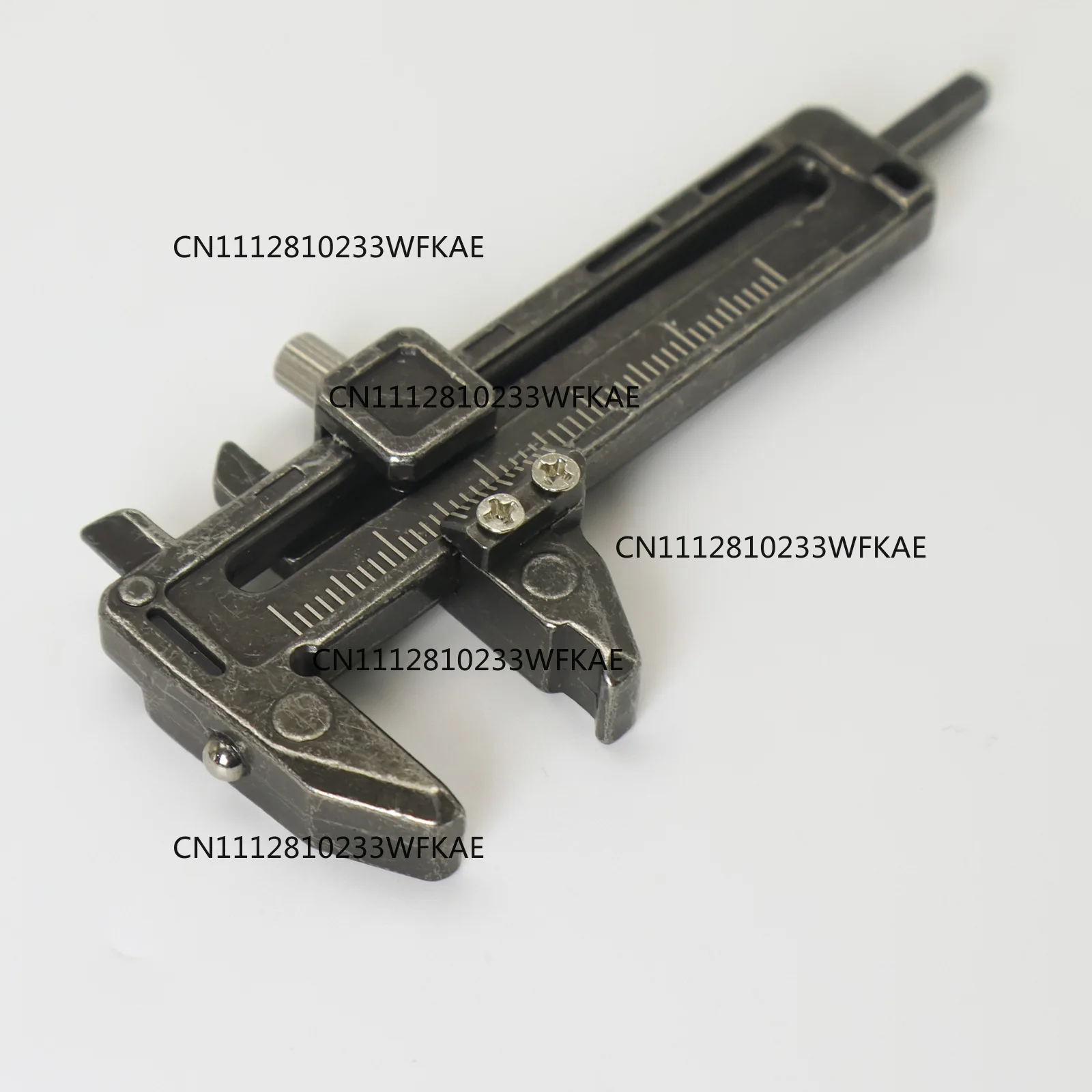 The new The Pocket-Sized EDC Tool is a portable mini multi-function tool