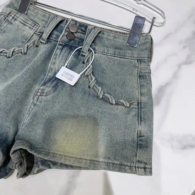 American Summer New Style Pocket Decorated Personalized Denim Shorts Hot Pants for Women Cool Trendy