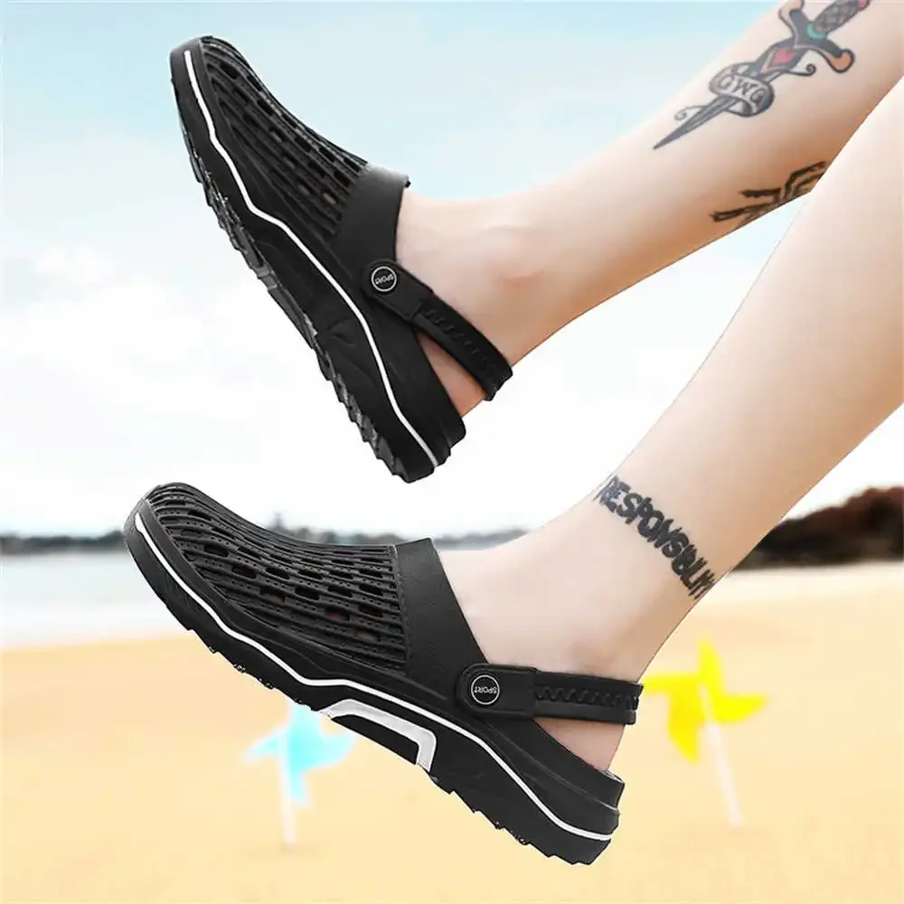 Closed Nose 42-43 Slipperes For Man Slippers Boy Sandals Shoes Silver Boots Sneakers Sport Out Gym Gifts Top Luxury