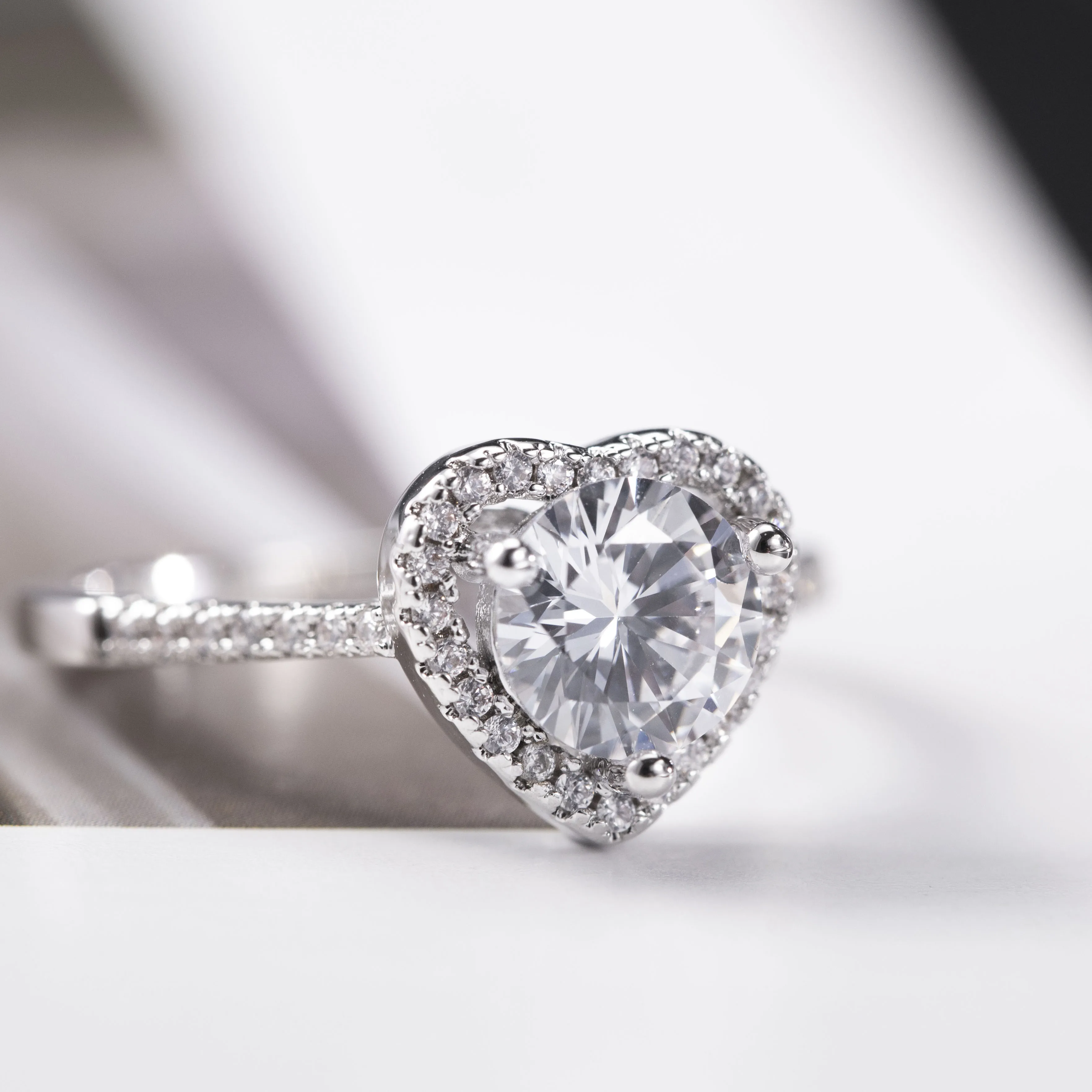 

Французский свадебный банкет, новое кольцо Moissani из чистого серебра S925, женское кольцо с полным бриллиантовым сердцем, предложение женских украшений