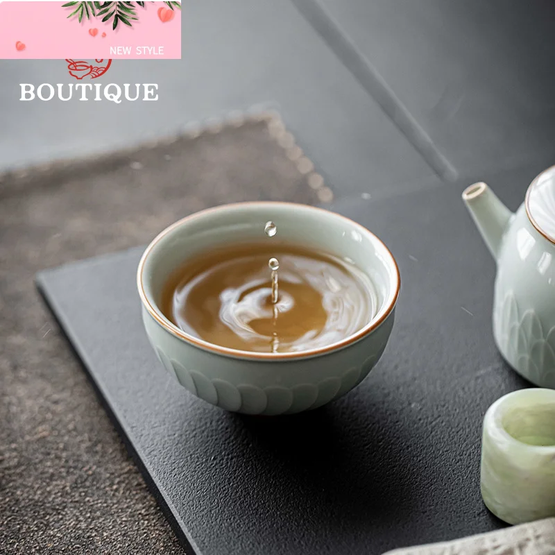 

100ml Handmade Embossed Teacups Lotus Petal Retro Ceramic Master Cup Kung Fu Tea Set Single Cup Household Ceramic Tea Items