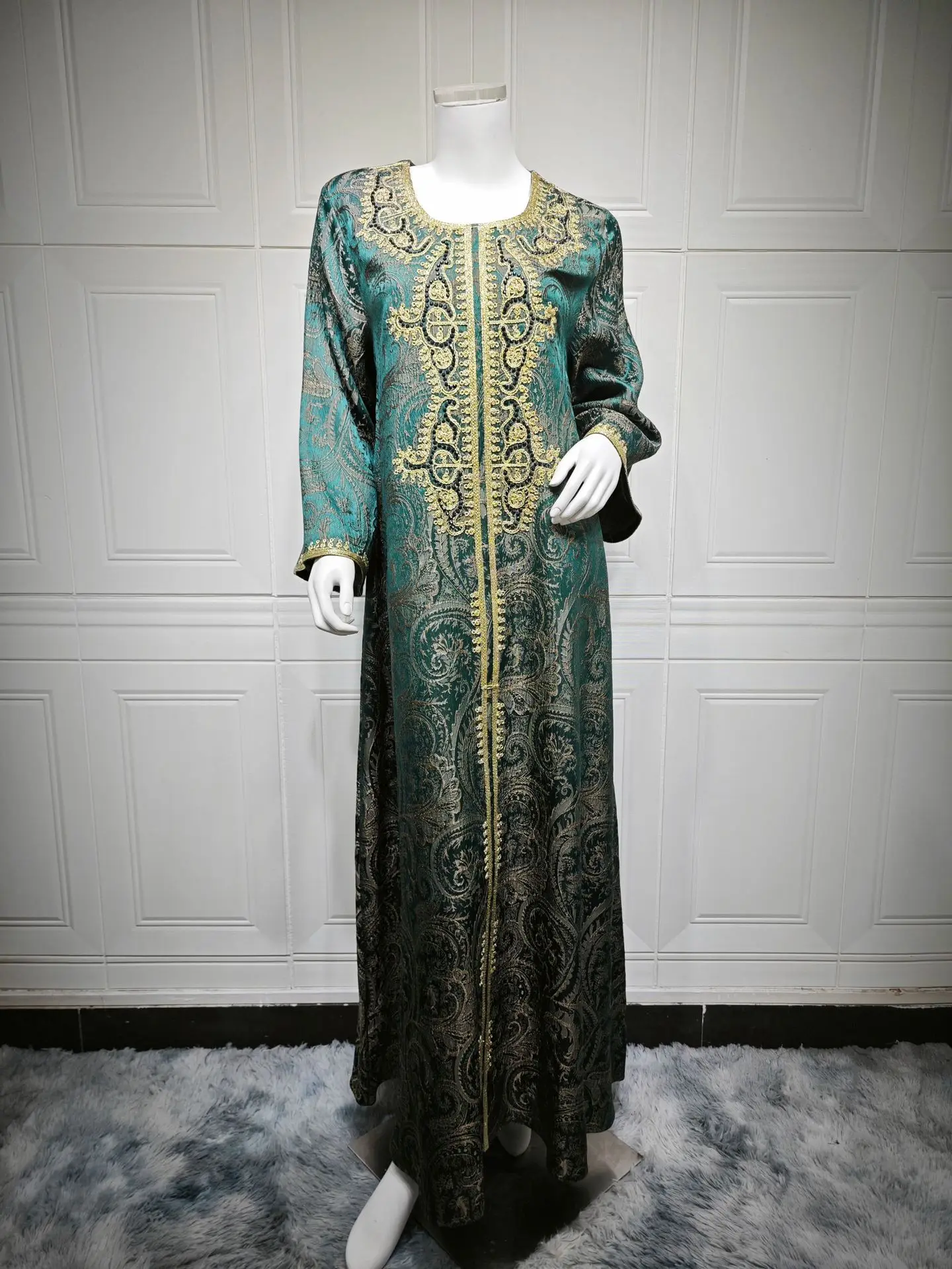 

Uni New Luxury Women Embroidery Abayas Muslim Fashion Beaded Dress Dubai Jacquard Kaftan 2025