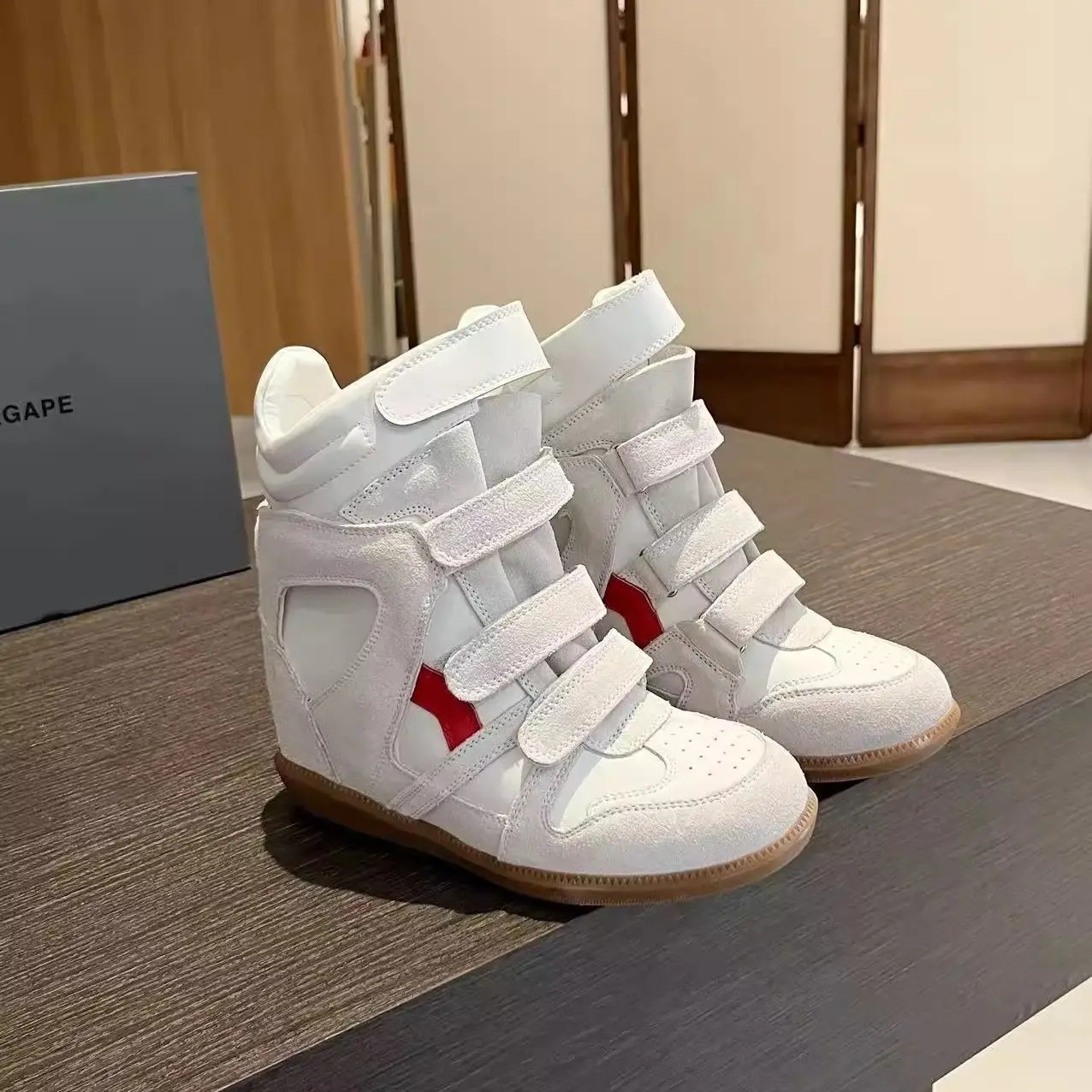 

Женские кроссовки из коровьей замши из натуральной кожи, дизайнерские высокие туфли на липучке, модная легкая обувь для путешествий на открытом воздухе