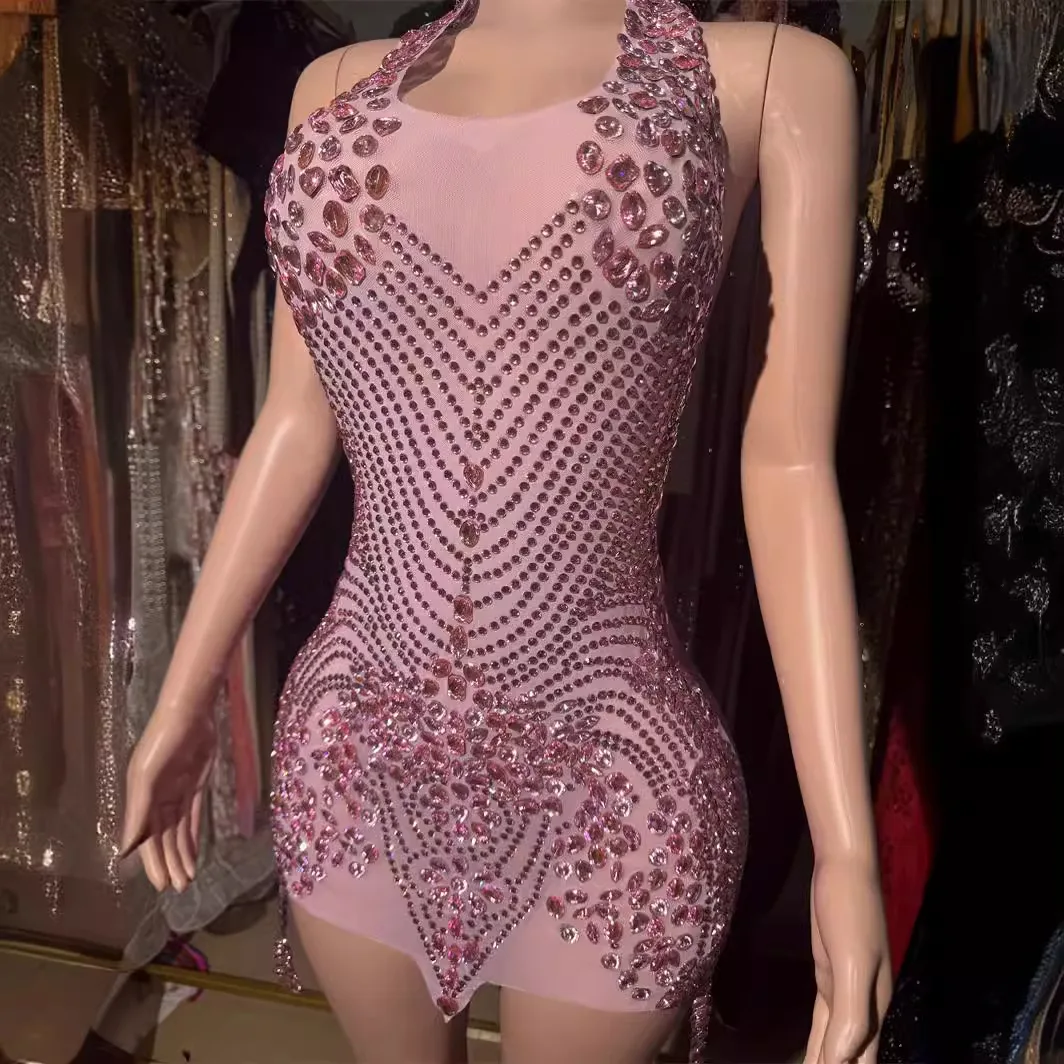 ชุดราตรีหรูหราประดับมุกและคริสตัล  ชุดมินิเดรสแบบผูกคอ  ชุดปาร์ตี้วันเกิด  ชุดออกงานกลางคืน