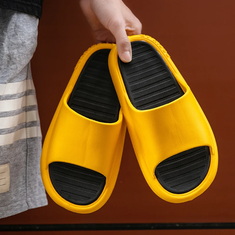 Popular Color Blocked Thick Sole Wear-resistant Comfortable Casual Simple Classic Solid Color Anti Slip Men's One-piece Slippers