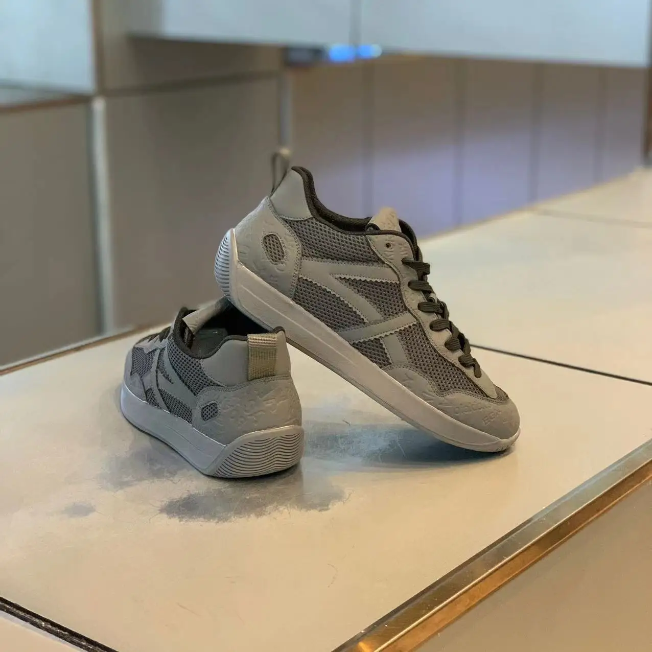 

Новинка весна-лето мужская обувь модная мягкая подошва кожаная сетчатая прошивка дышащая универсальная Удобная Повседневная трендовая