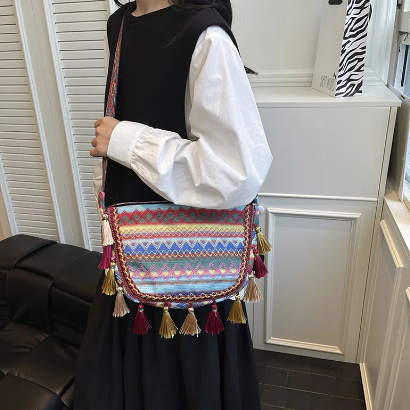 

Гладкая шикарная новинка 2025 года, женская роскошная брендовая кожаная сумка, известный дизайнер, простая популярная классика ​